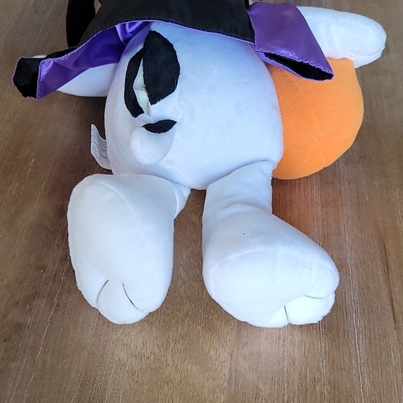 Peanuts 13" Halloween Plush Shaking Snoopy Doll in - Picture 9 of 9